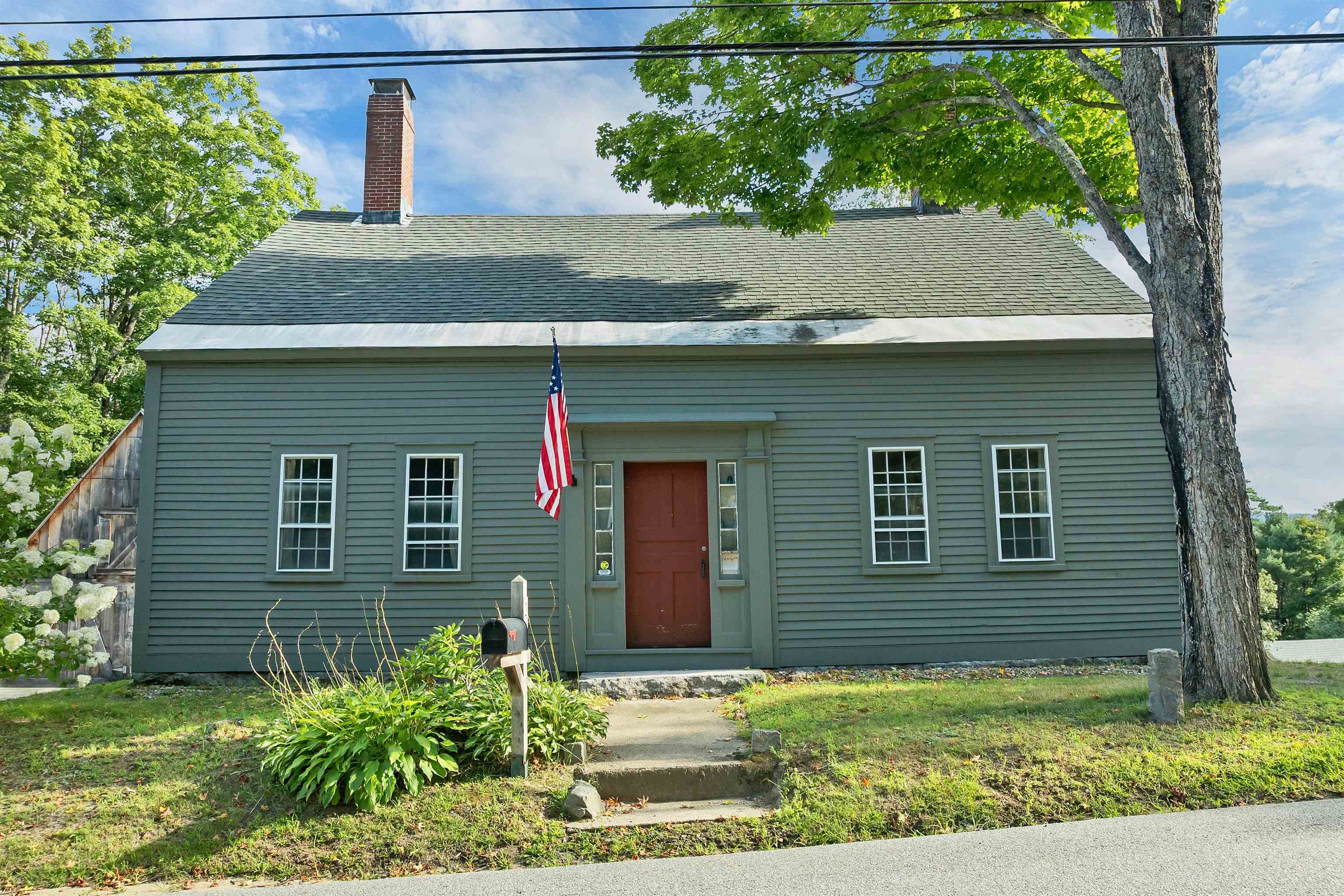 107 Town House Road New Hampton, NH 03256 - Photo 1 of 44 Gallery Image 1