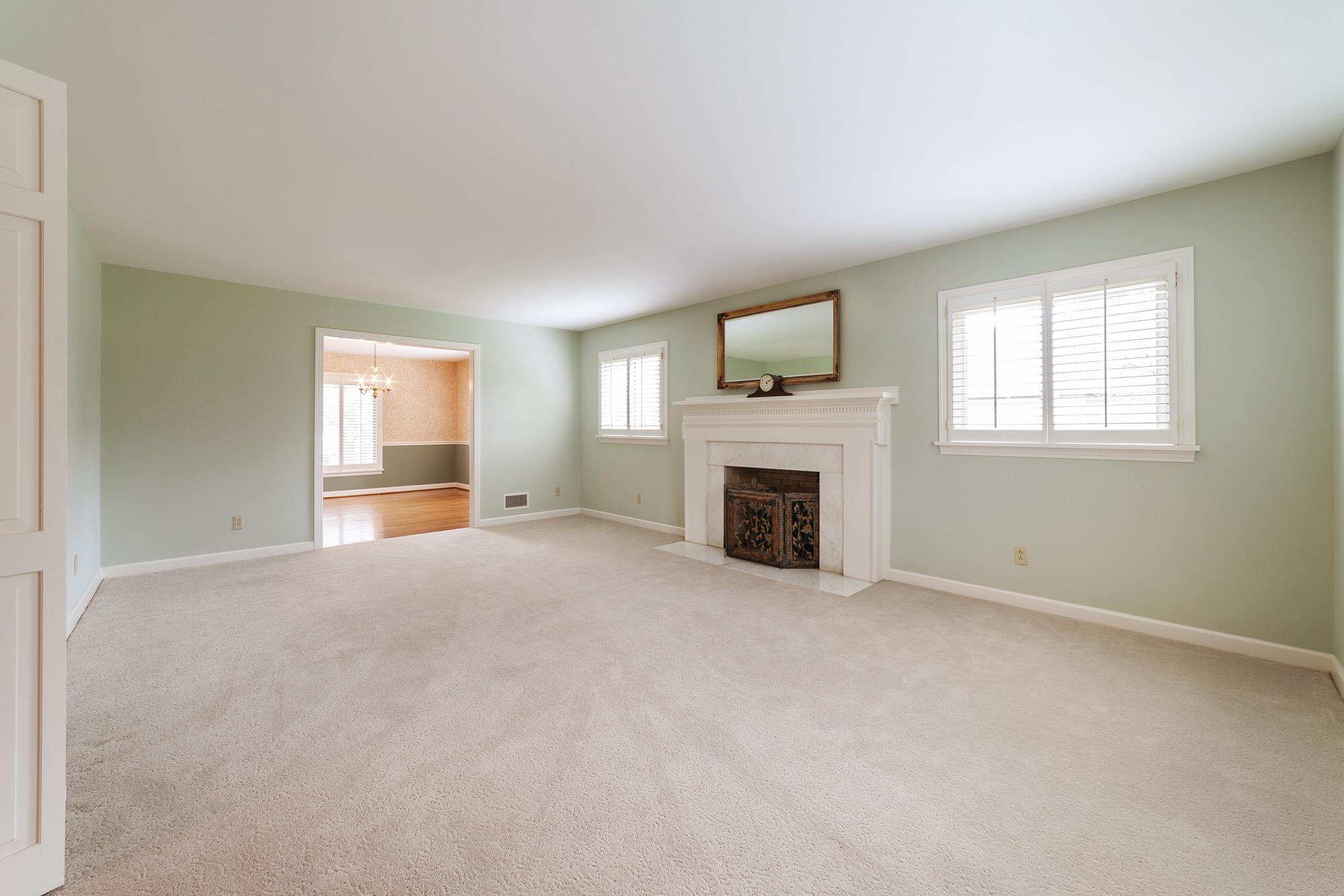 718 North Rutherford Boulevard Murfreesboro, TN 37130 - Photo 10 of 30 Large Living Room with wood burning fireplace.