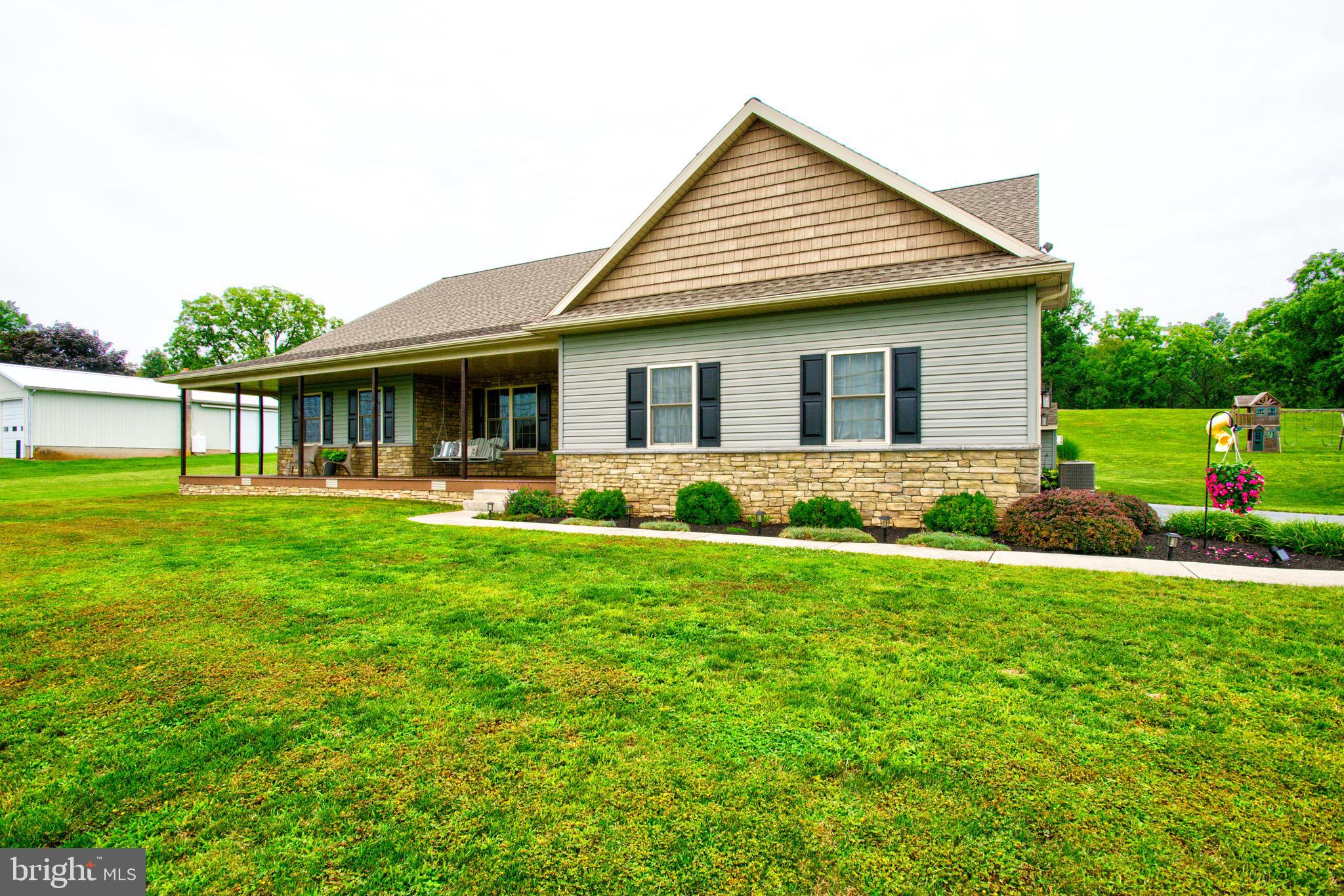 1464 Mountain Road Manheim, PA 17545 - Photo 2 of 59