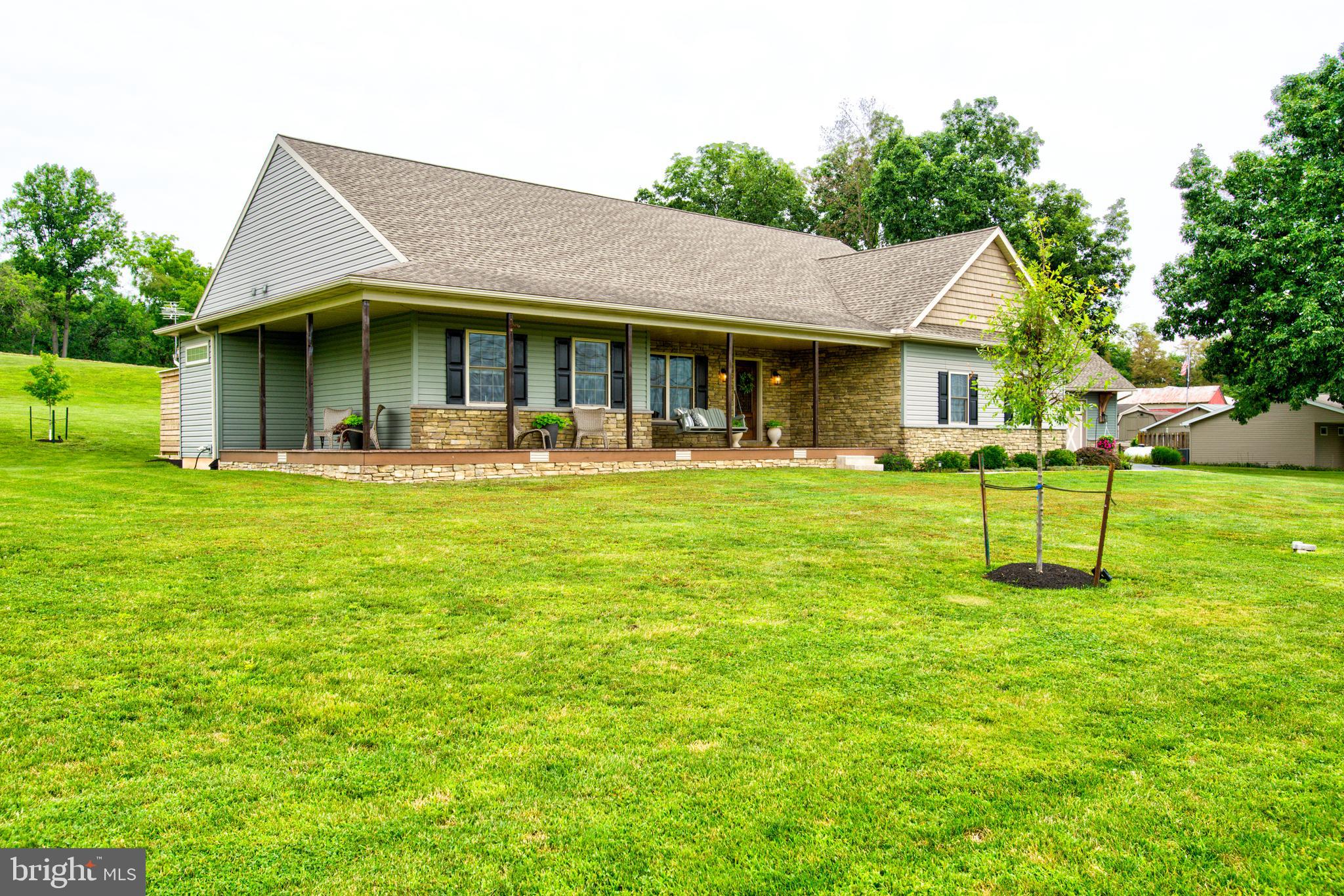 1464 Mountain Road Manheim, PA 17545 - Photo 3 of 59