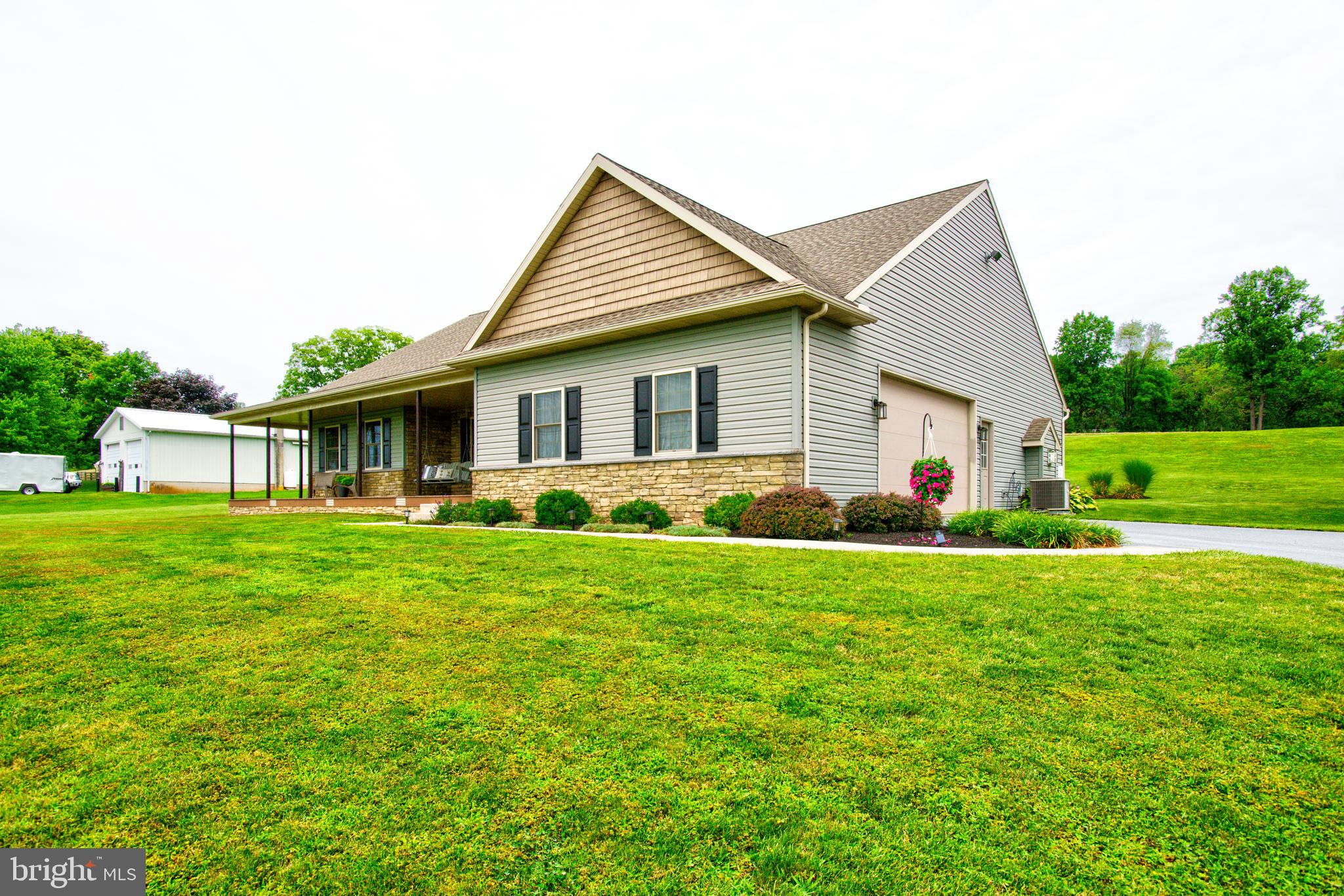 1464 Mountain Road Manheim, PA 17545 - Photo 6 of 59