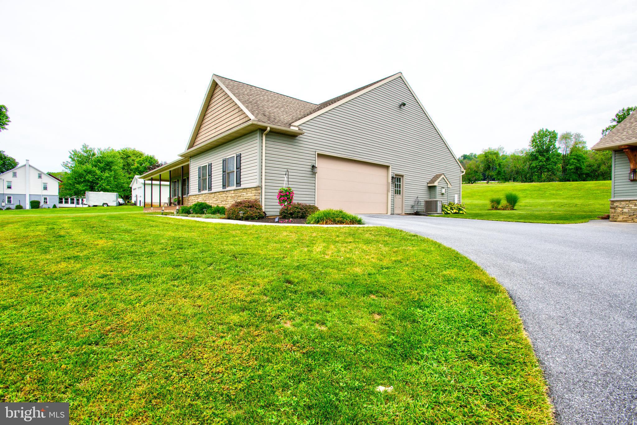 1464 Mountain Road Manheim, PA 17545 - Photo 8 of 59