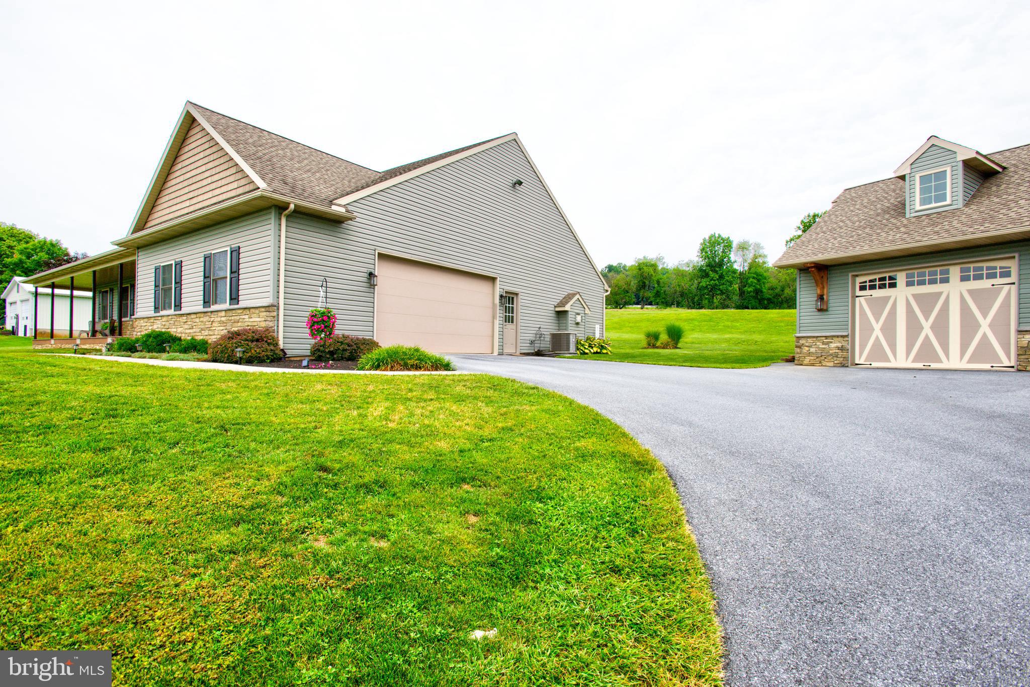 1464 Mountain Road Manheim, PA 17545 - Photo 9 of 59