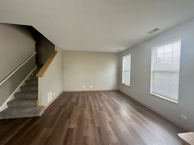 $2,400 | 2258 Georgetown Circle, Unit 2258, Aurora, IL 60503