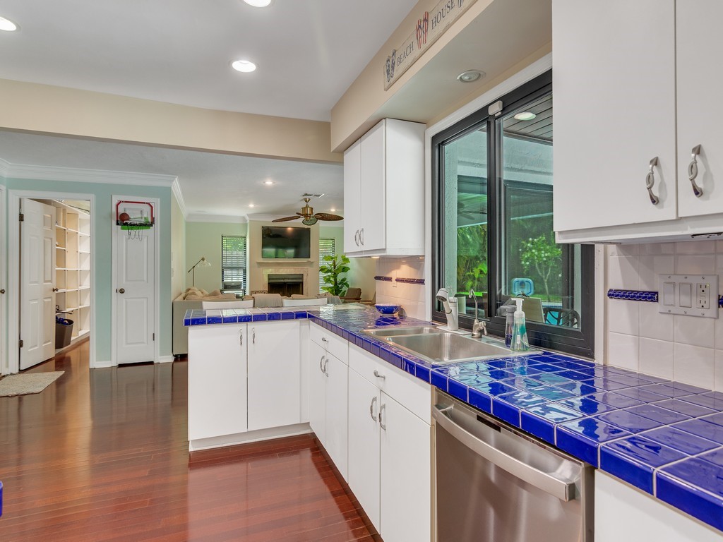 980 Clipper Road Vero Beach, FL 32963 - Photo 9 of 36