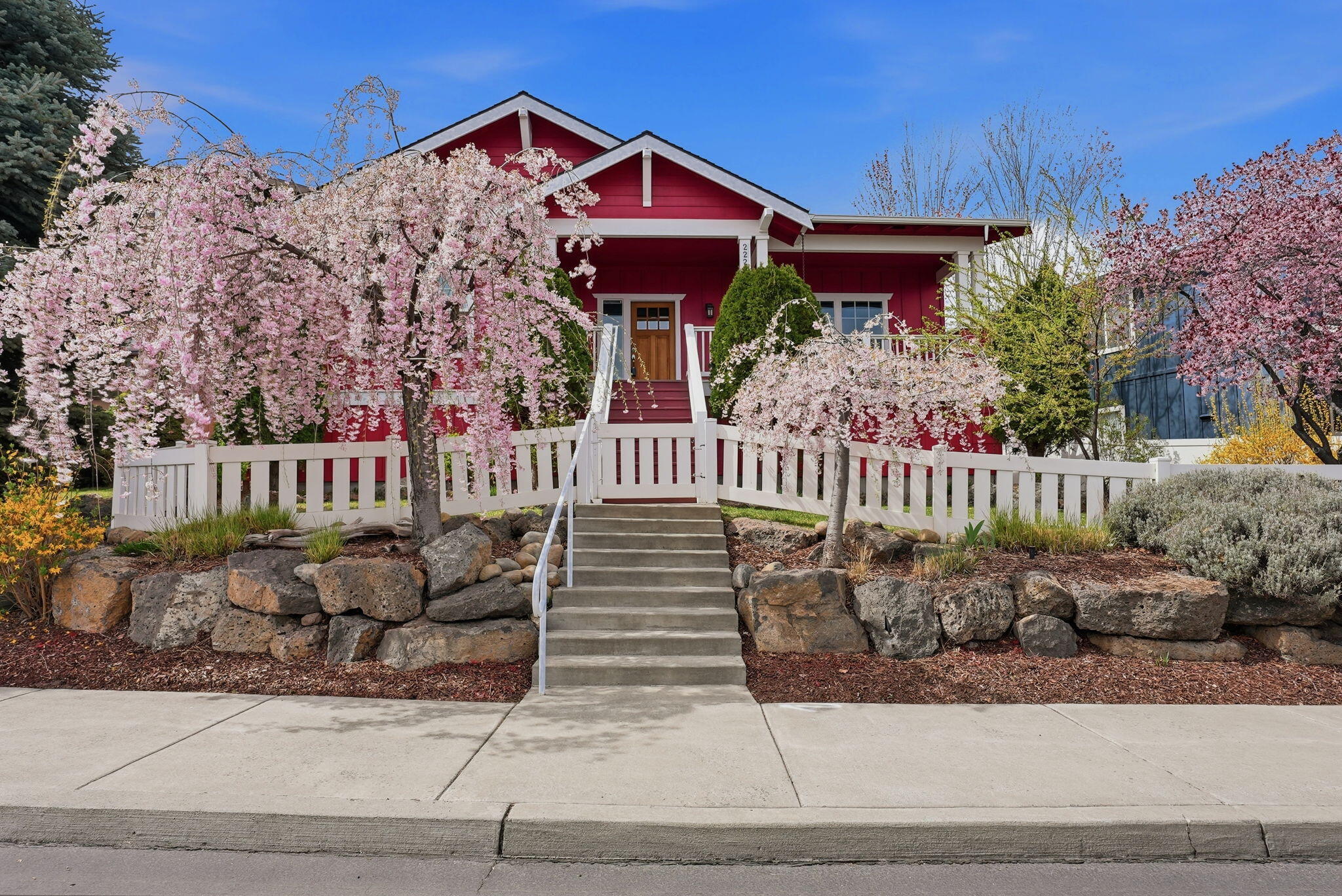 2225 Southwest 36th Court Redmond, OR 97756 - Photo 3 of 47 2-web-or-mls-Riley_Visuals_002