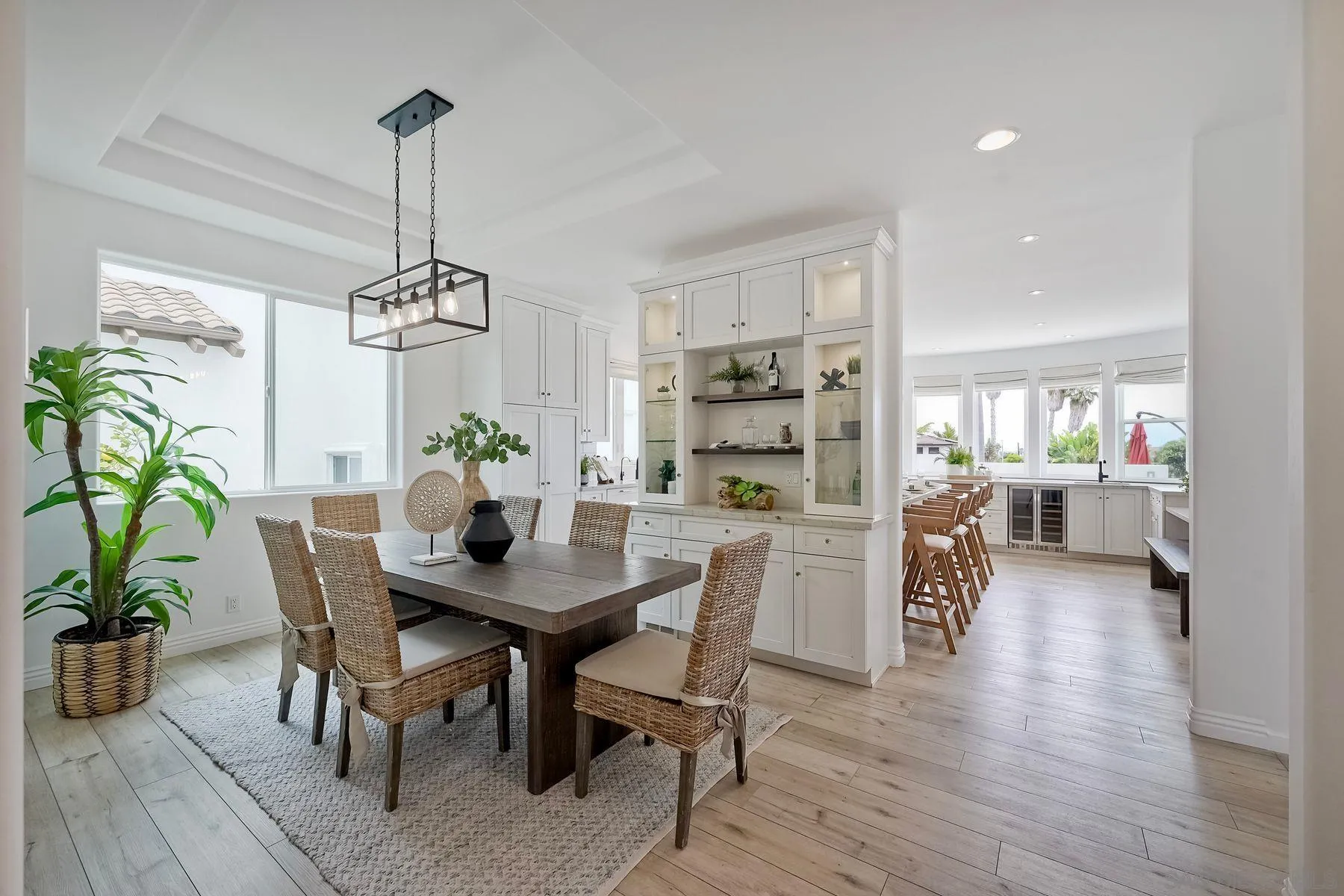 819 Van Nuys Street San Diego, CA 92109 - Photo 11 of 62