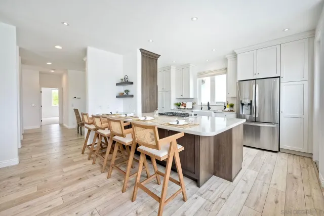 $3,395,000 | 819 Van Nuys Street, San Diego, CA 92109