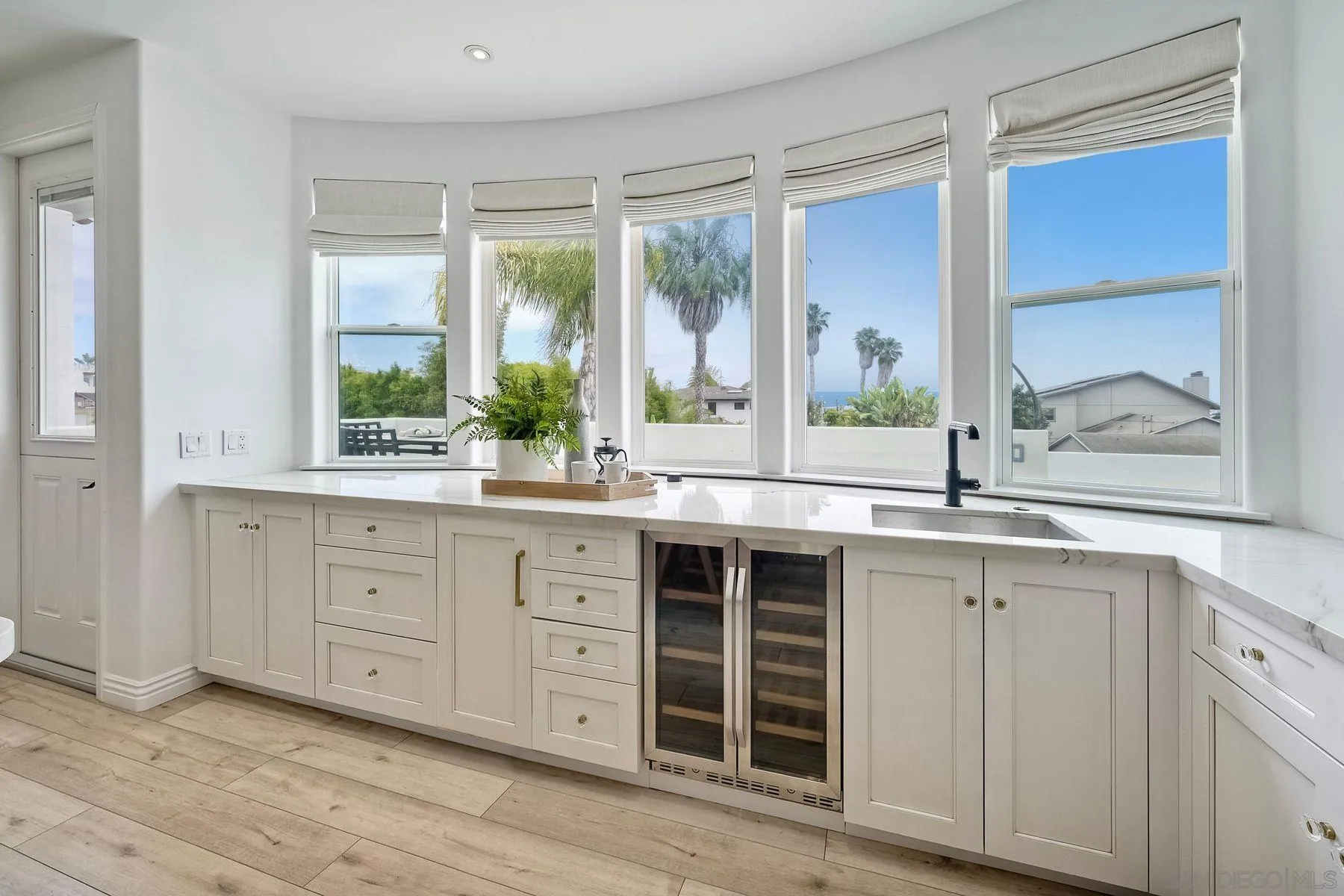 819 Van Nuys Street San Diego, CA 92109 - Photo 16 of 62