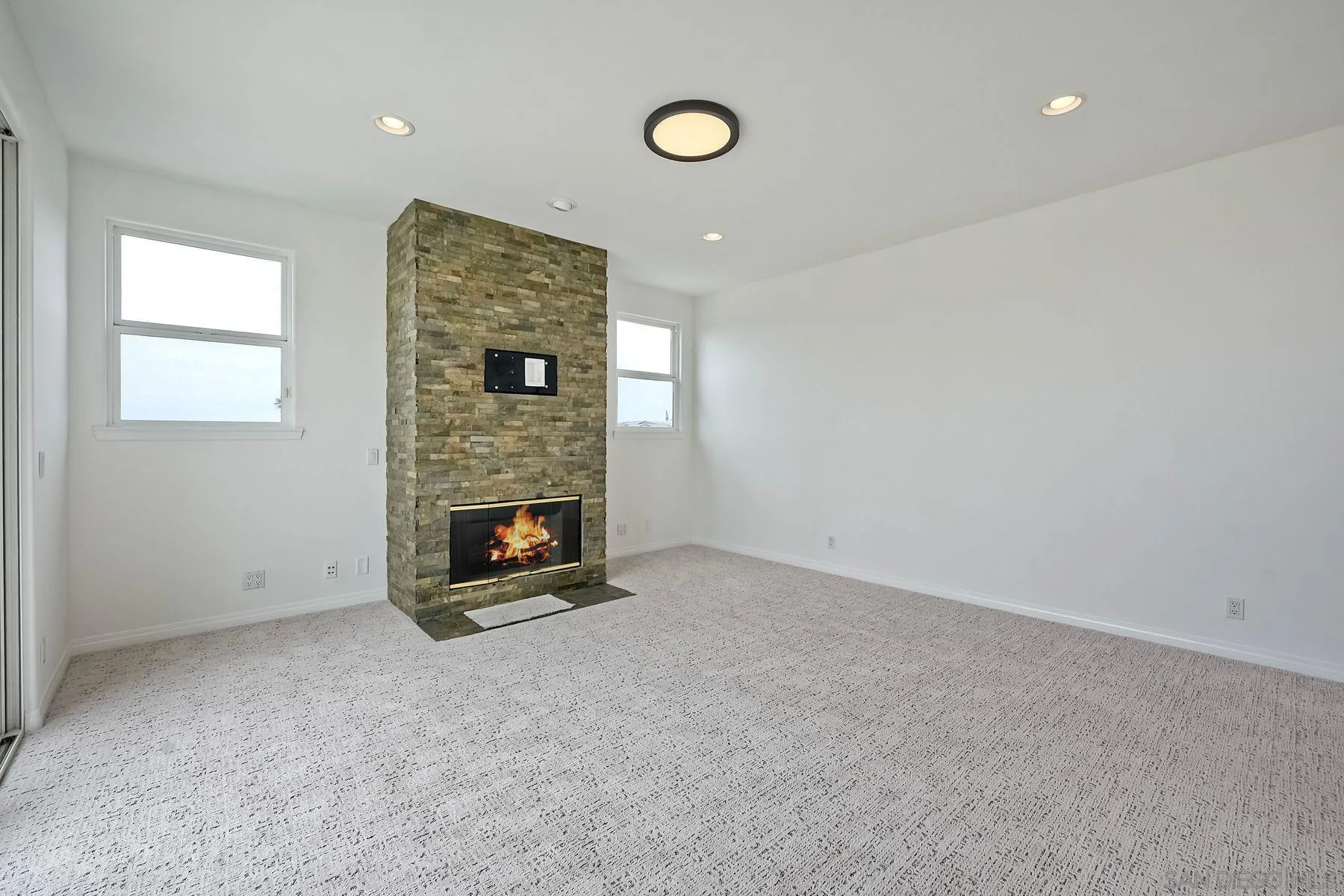 819 Van Nuys Street San Diego, CA 92109 - Photo 30 of 62