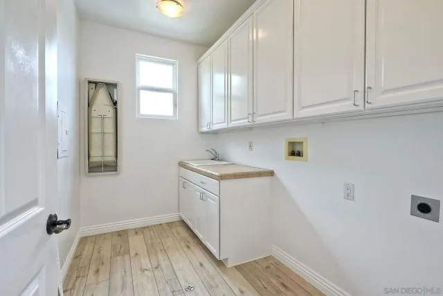 $3,395,000 | 819 Van Nuys Street, San Diego, CA 92109