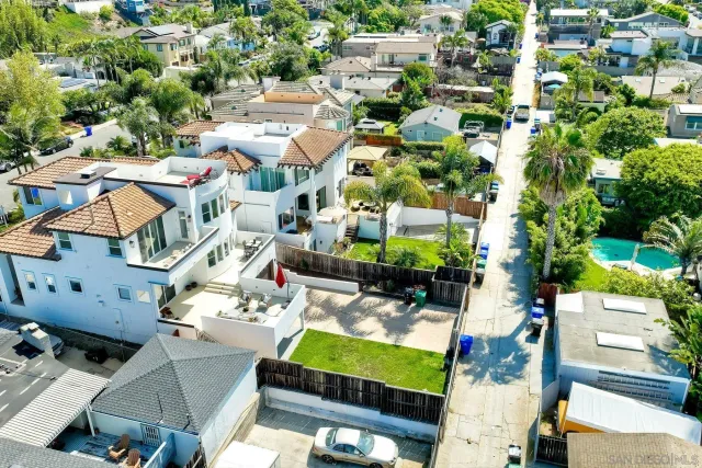 $3,395,000 | 819 Van Nuys Street, San Diego, CA 92109