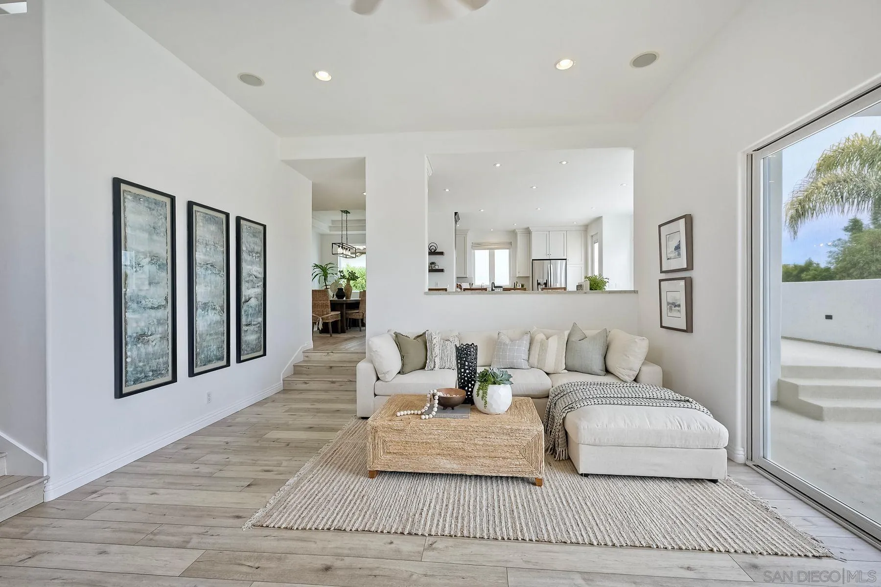 819 Van Nuys Street San Diego, CA 92109 - Photo 8 of 62