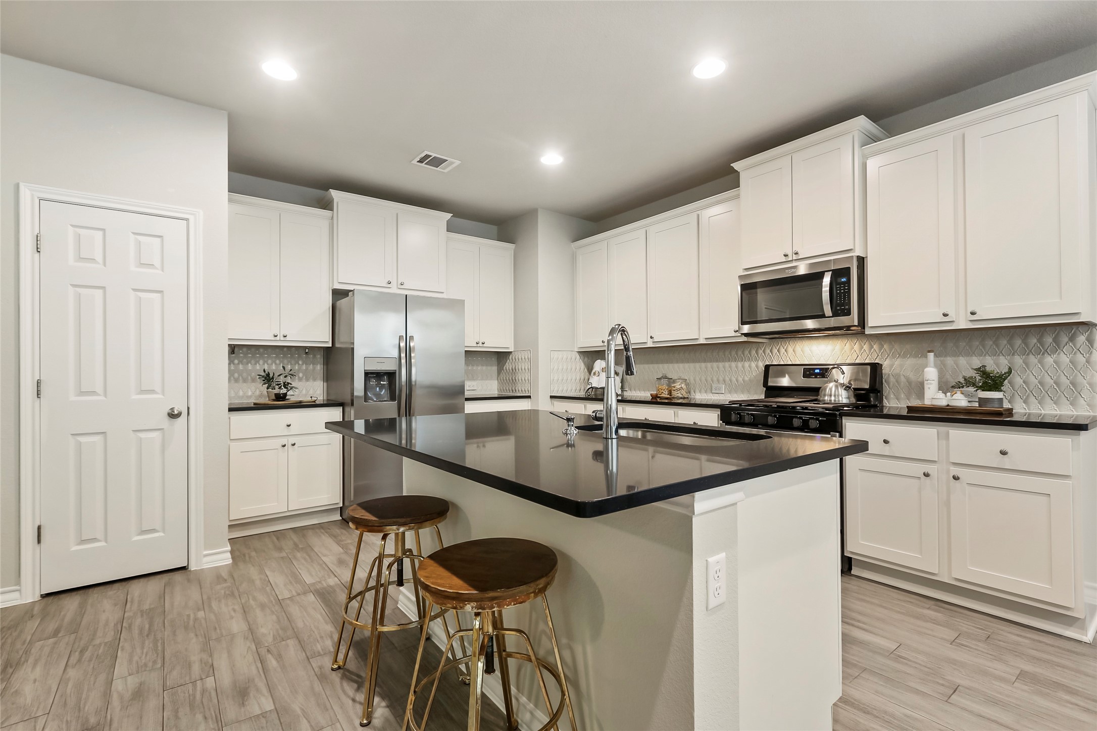 5109 Lemon Tree Path, Unit 126 Austin, TX 78723 - Photo 14 of 28 Gallery Image 14