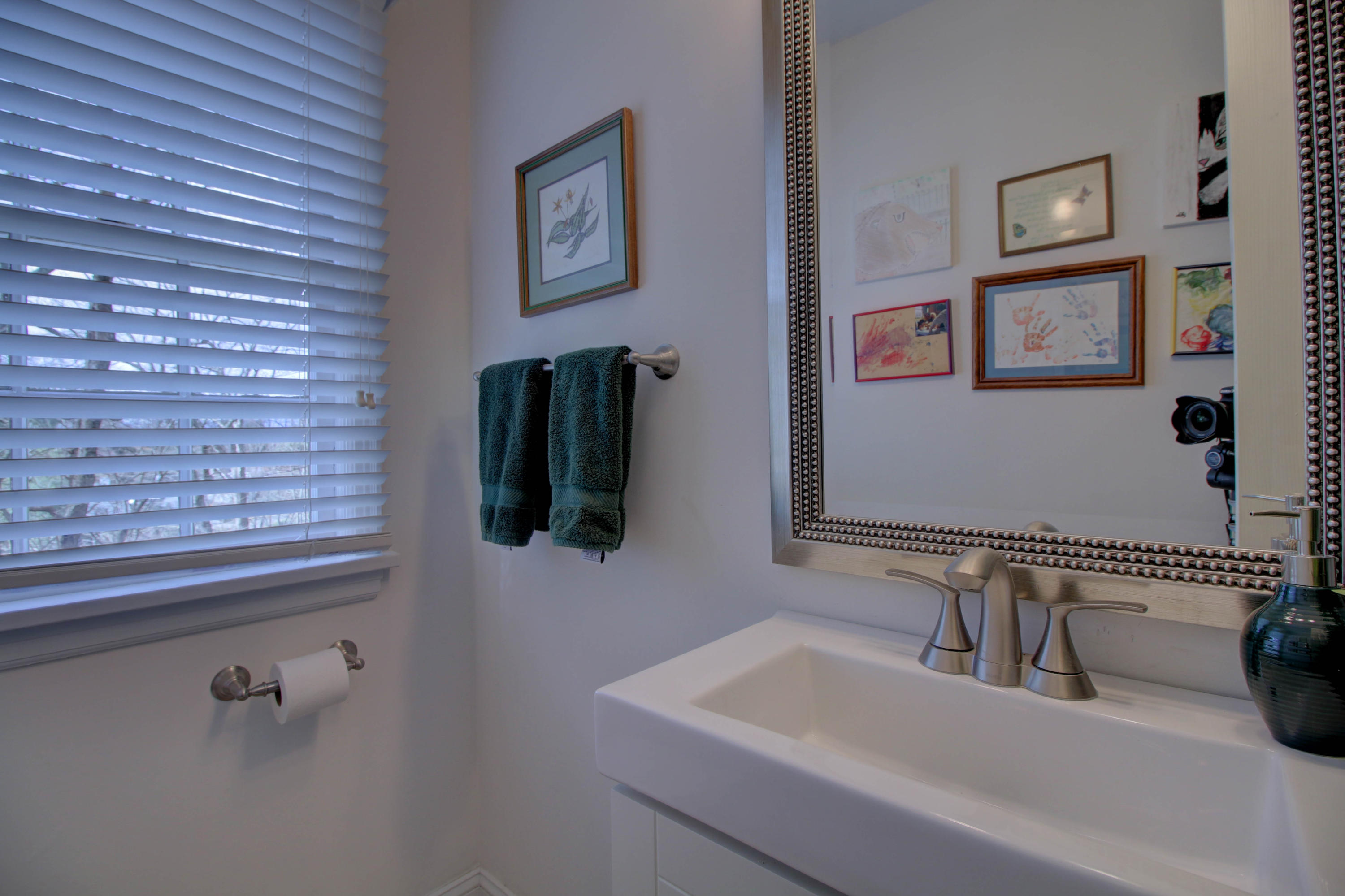 2703 Nottingham Road Southeast Roanoke, VA 24014 - Photo 11 of 38 IMG_2776_77_78_79_80_81_82