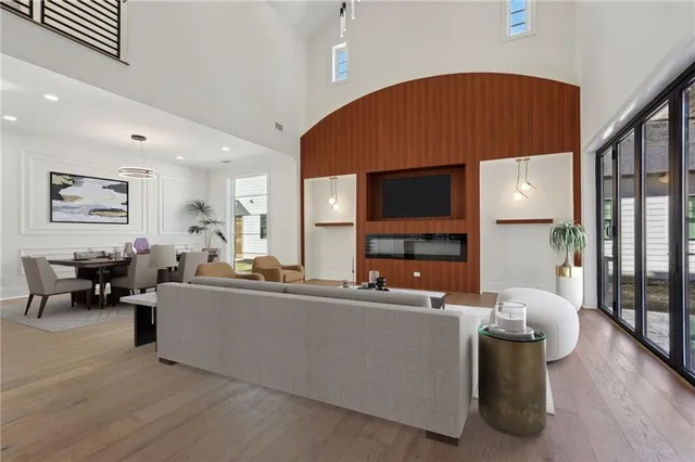 $8,500 | 120 Thome Drive, Alpharetta, GA 30022