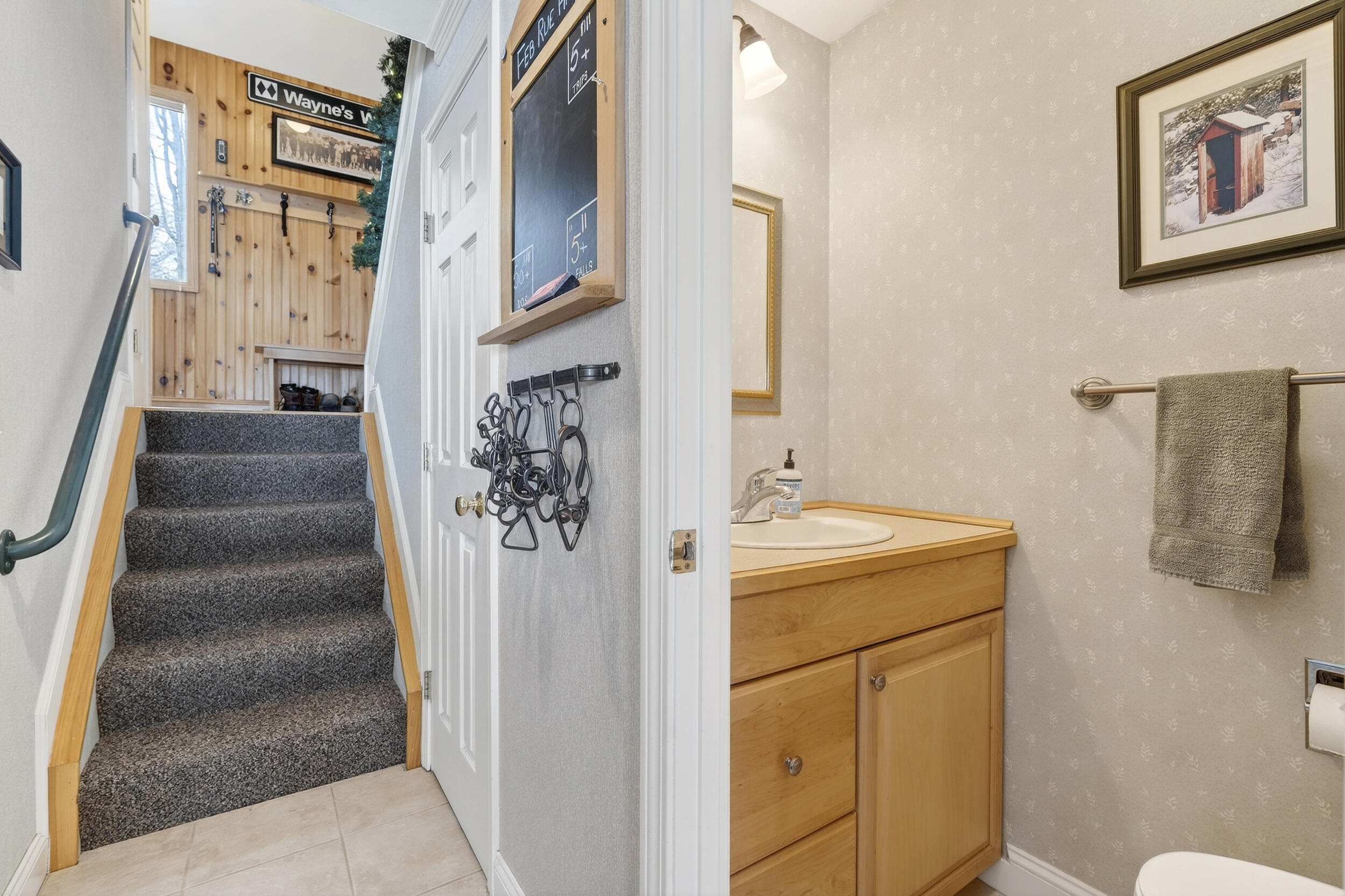 38 Express Lane, Unit A2 Newry, ME 04261 - Photo 18 of 34 21_38express2b-24