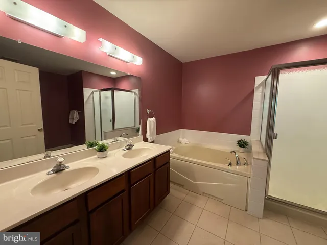 $2,950 | 102 Regents Court, Malvern, PA 19355