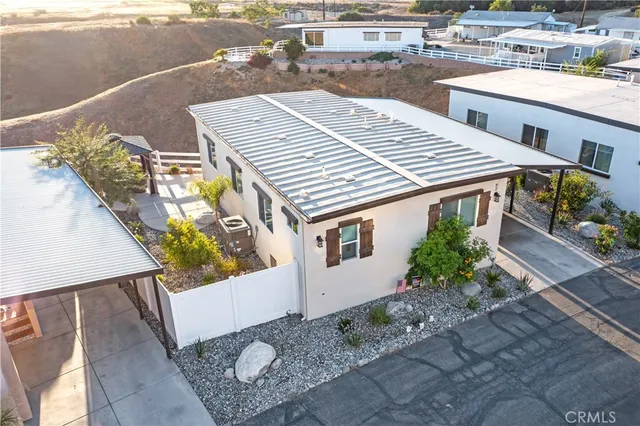 a view of a corridor