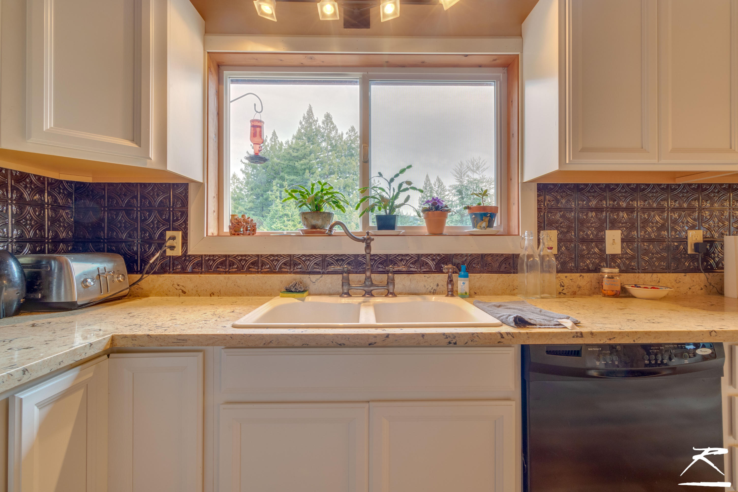 9675 Dyerville Loop Road Myers Flat, CA 95554 - Photo 6 of 30 9675-Dyerville-Loop-Road-Myers-Flat-CA-1