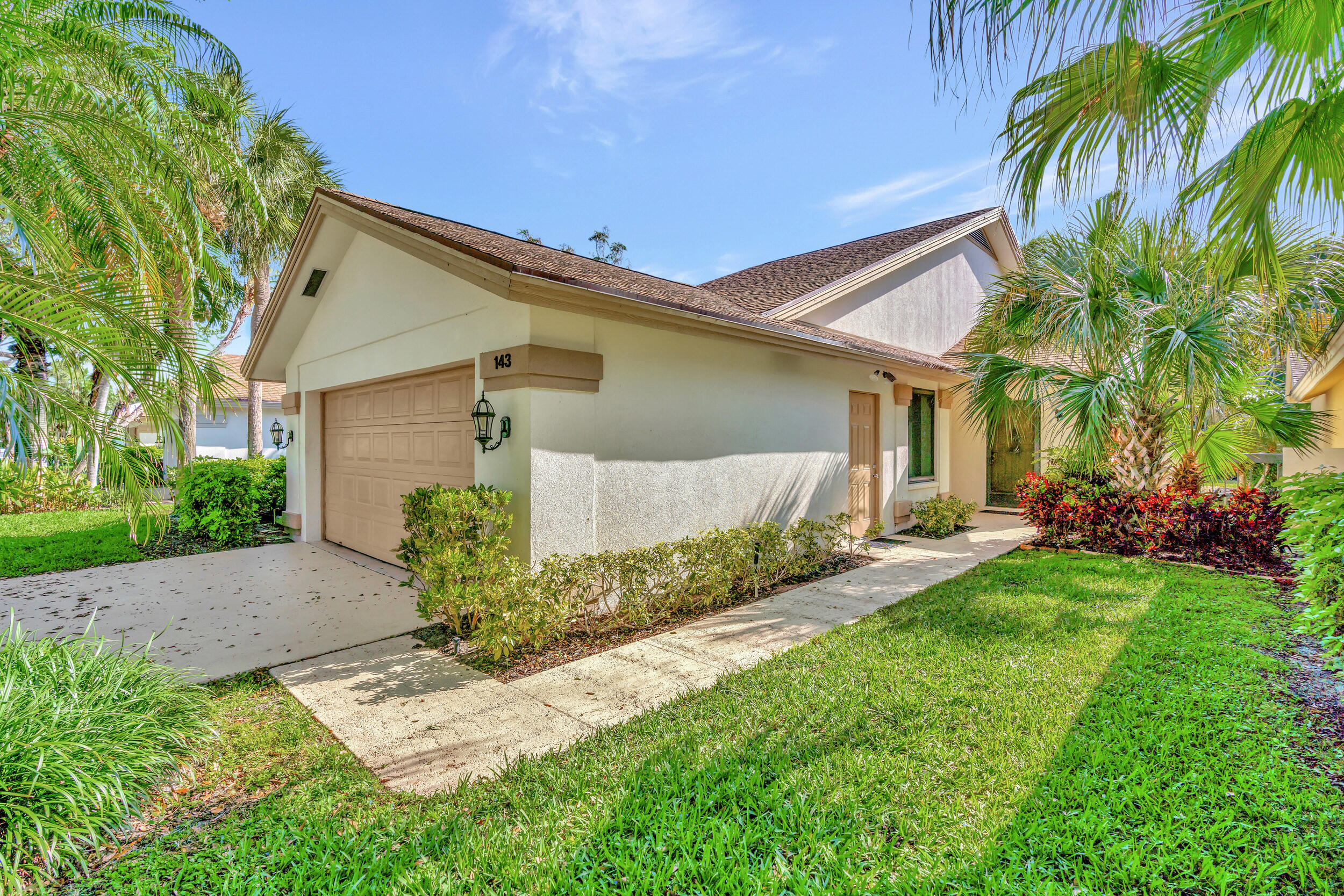 143 Cape Pointe Circle Jupiter, FL 33477 - Photo 3 of 44 _MLP4222