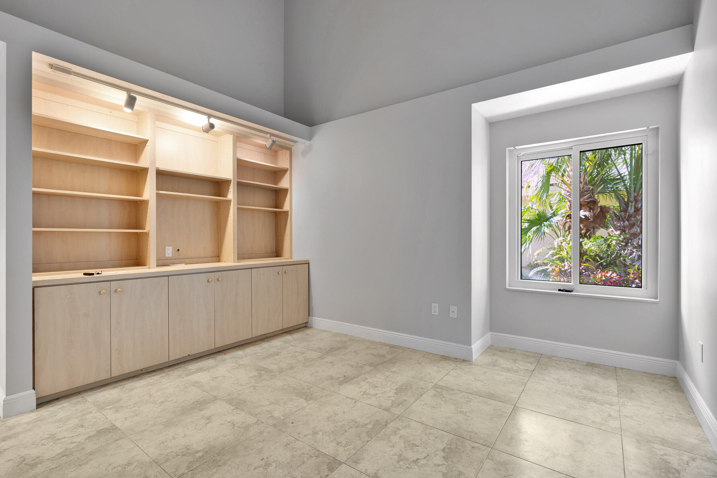 143 Cape Pointe Circle Jupiter, FL 33477 - Photo 33 of 44 3rd Bedroom