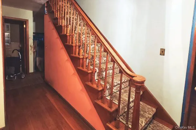 $1,328,000 | 149-22 32nd Avenue | Murray Hill - Flushing