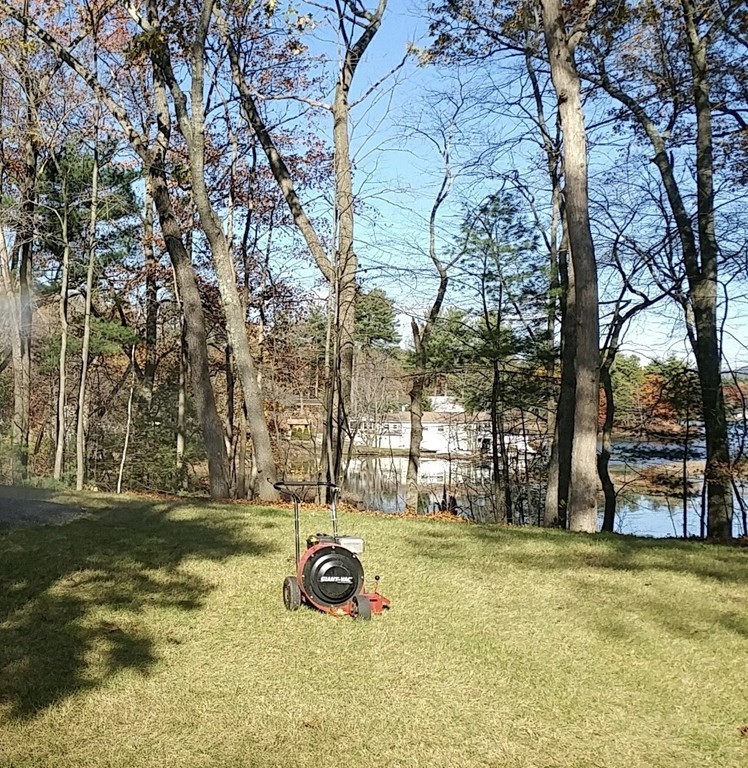 89 Pequot Point Road Westfield, MA 01085 - Photo 2 of 16 Gallery Image 2