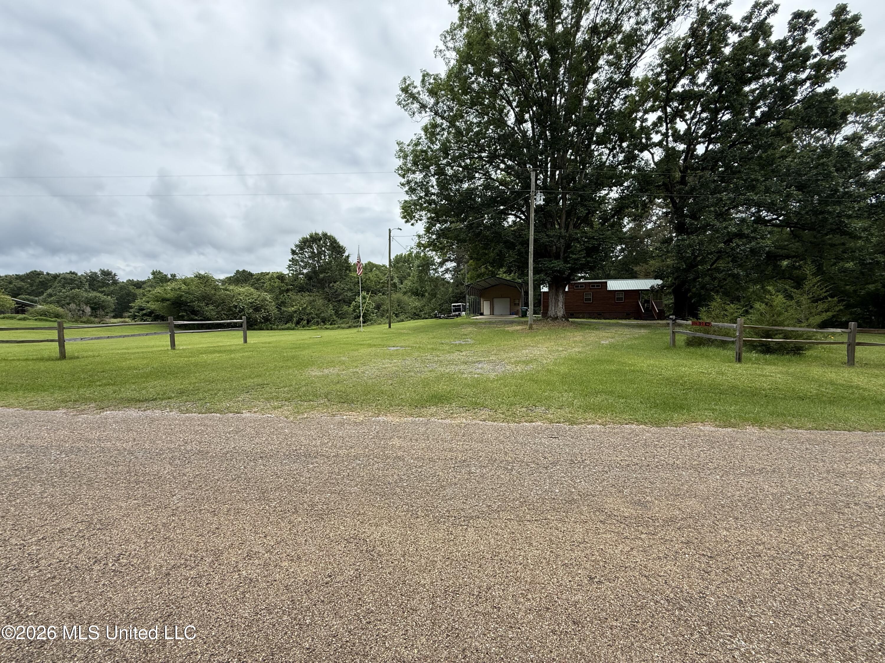1687 Thaggard Road Carthage, MS 39051 - Photo 3 of 8 IMG_6784