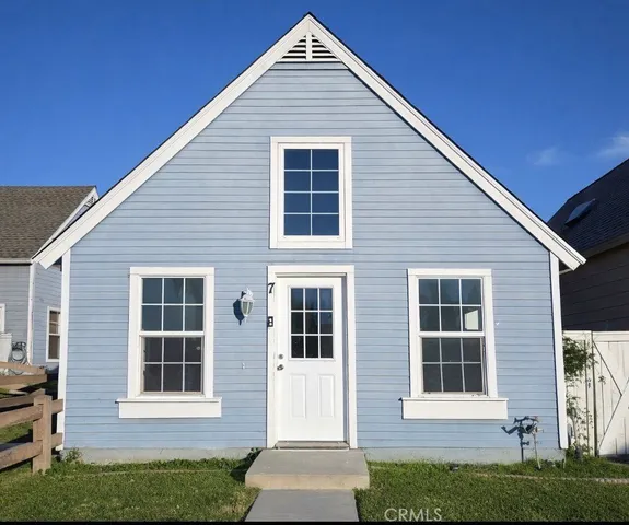 $445,000 | 14560 Woodland Drive, Unit 7, Fontana, CA 92337