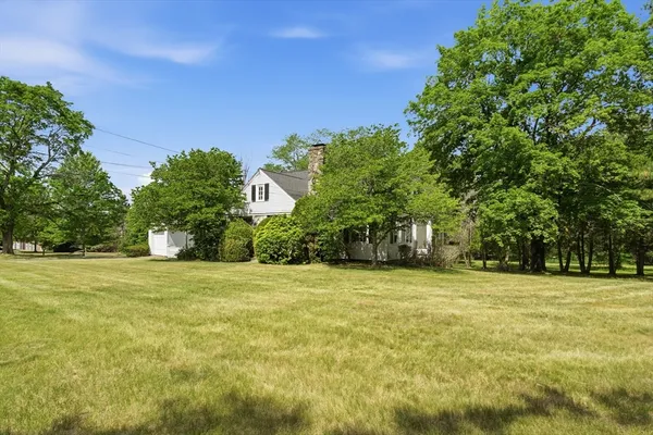 $599,000 | 349 Lincoln Road, Walpole, MA 02081