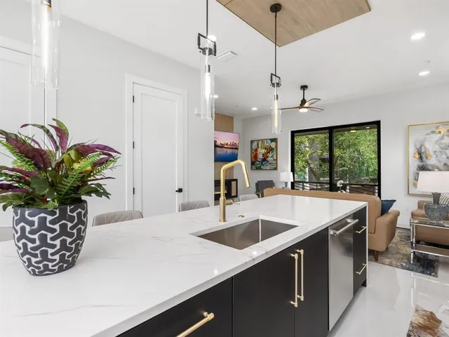 $995,000 | 152 Audubon Place, Sarasota, FL 34237