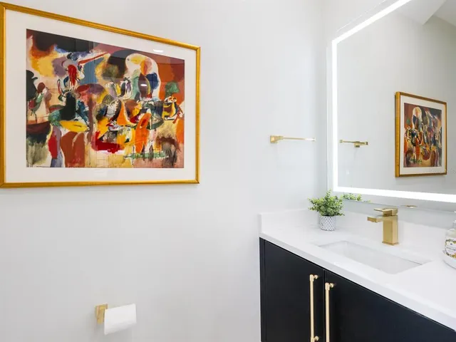 $995,000 | 152 Audubon Place, Sarasota, FL 34237