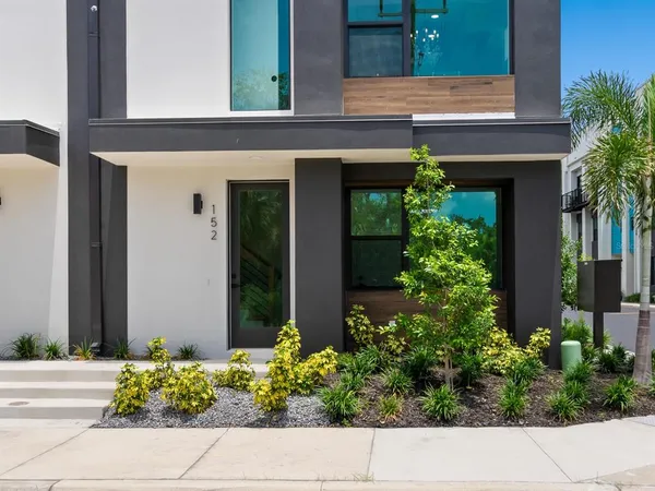$995,000 | 152 Audubon Place, Sarasota, FL 34237