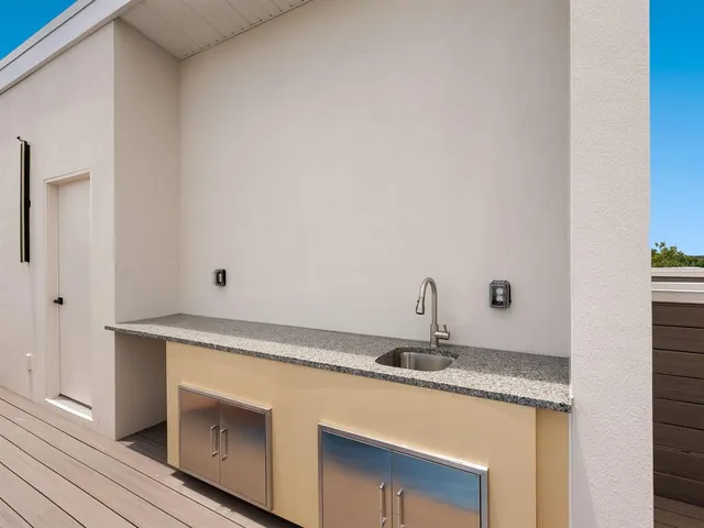 $995,000 | 152 Audubon Place, Sarasota, FL 34237