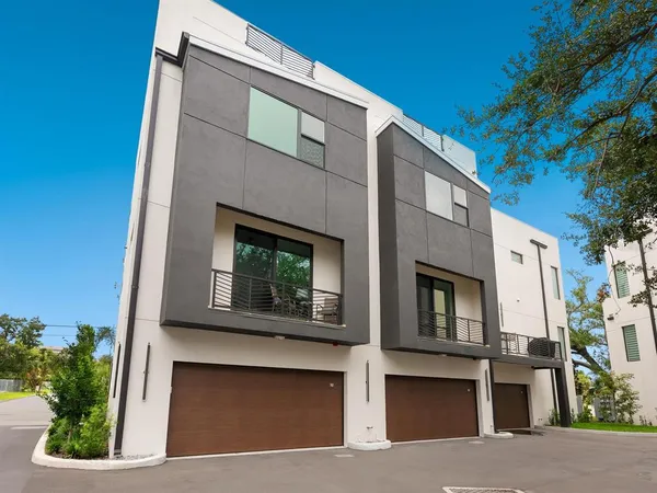 $995,000 | 152 Audubon Place, Sarasota, FL 34237