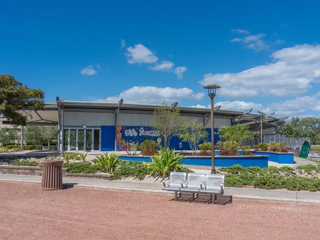 $995,000 | 152 Audubon Place, Sarasota, FL 34237