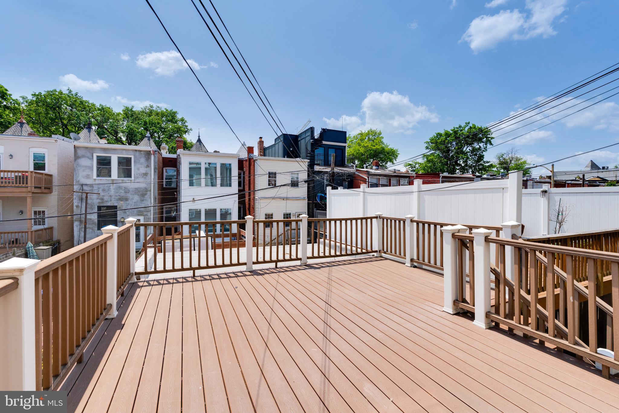 33 R Street Northeast, Unit A Washington, DC 20002 - Photo 16 of 33 Deck off kitchen.
