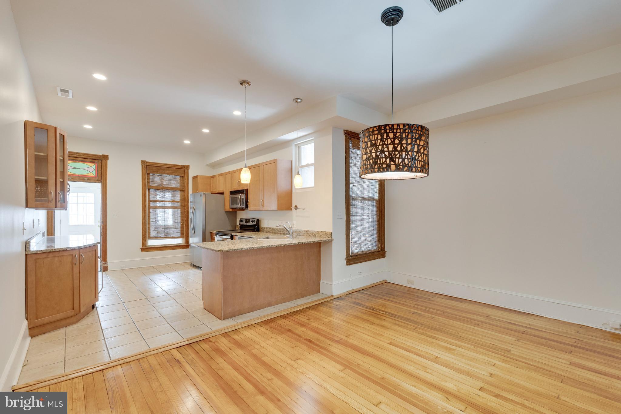 33 R Street Northeast, Unit A Washington, DC 20002 - Photo 8 of 33