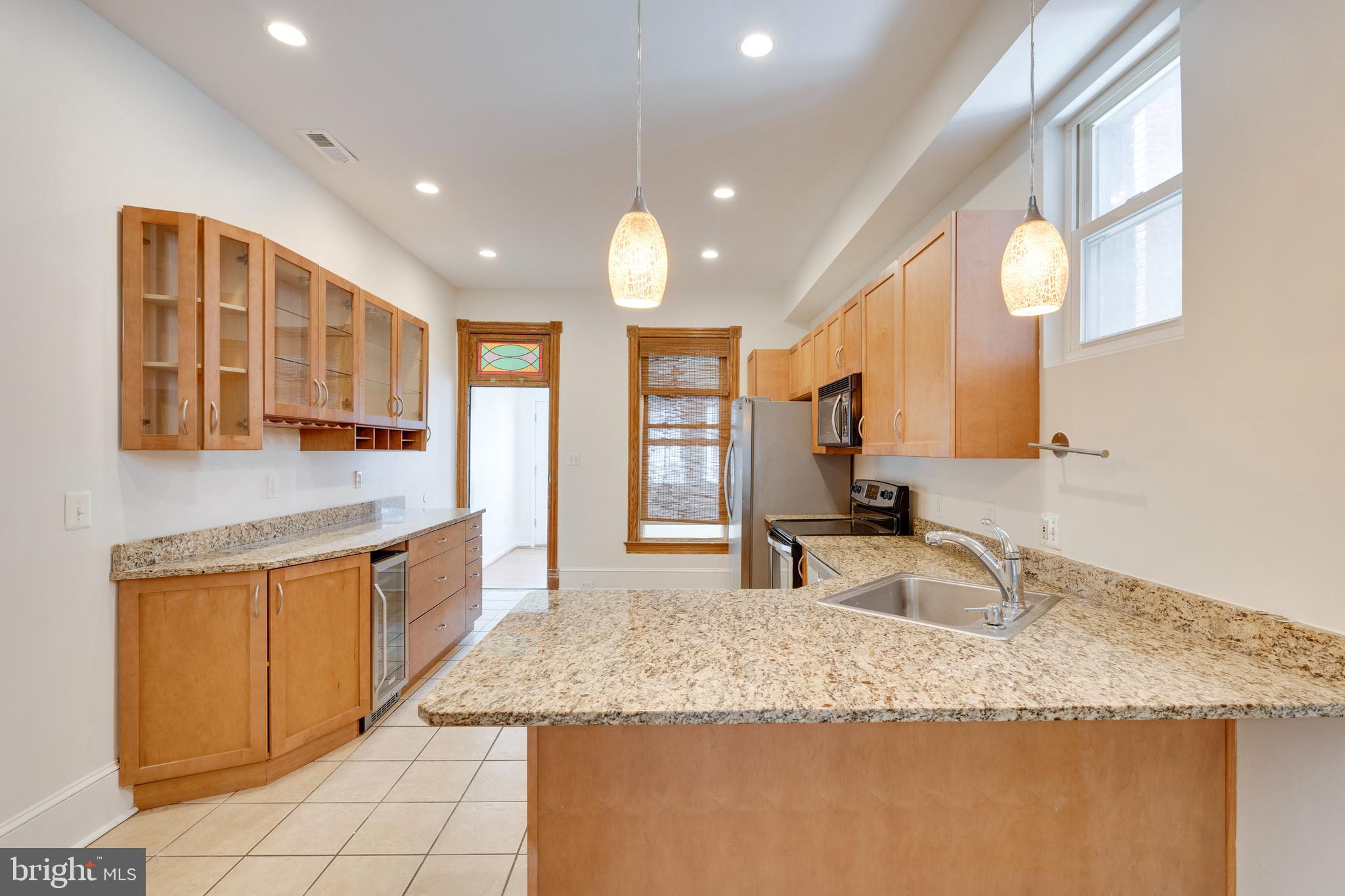 33 R Street Northeast, Unit A Washington, DC 20002 - Photo 9 of 33