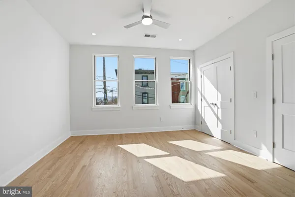 $5,000 | 222 Hermitage Street, Philadelphia, PA 19127