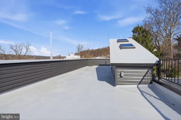 $5,000 | 222 Hermitage Street, Philadelphia, PA 19127