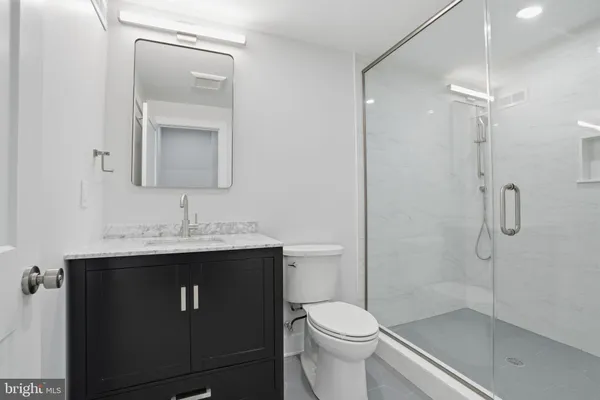 $5,000 | 222 Hermitage Street, Philadelphia, PA 19127