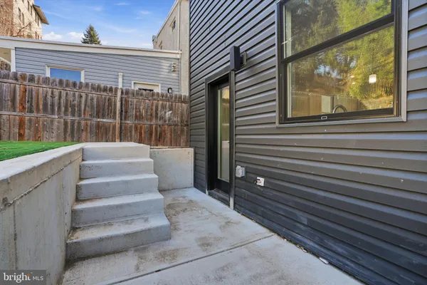 $5,000 | 222 Hermitage Street, Philadelphia, PA 19127