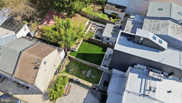 $5,000 | 222 Hermitage Street, Philadelphia, PA 19127