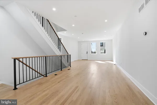 $5,000 | 222 Hermitage Street, Philadelphia, PA 19127