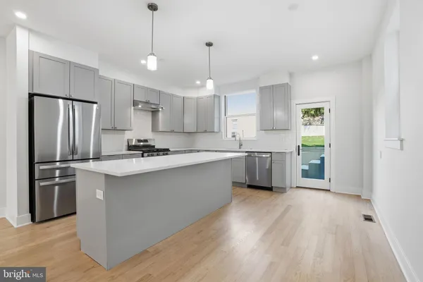 $5,000 | 222 Hermitage Street, Philadelphia, PA 19127