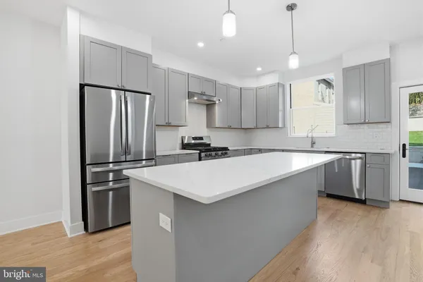 $5,000 | 222 Hermitage Street, Philadelphia, PA 19127