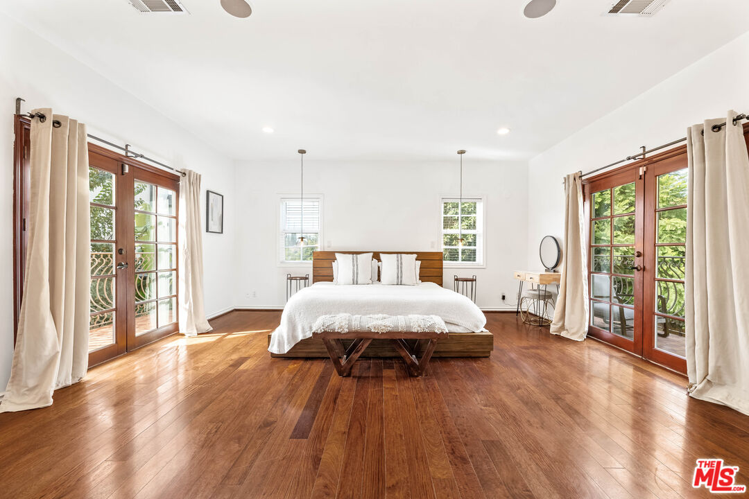 12109 Maxwellton Road Studio City, CA 91604 - Photo 14 of 75