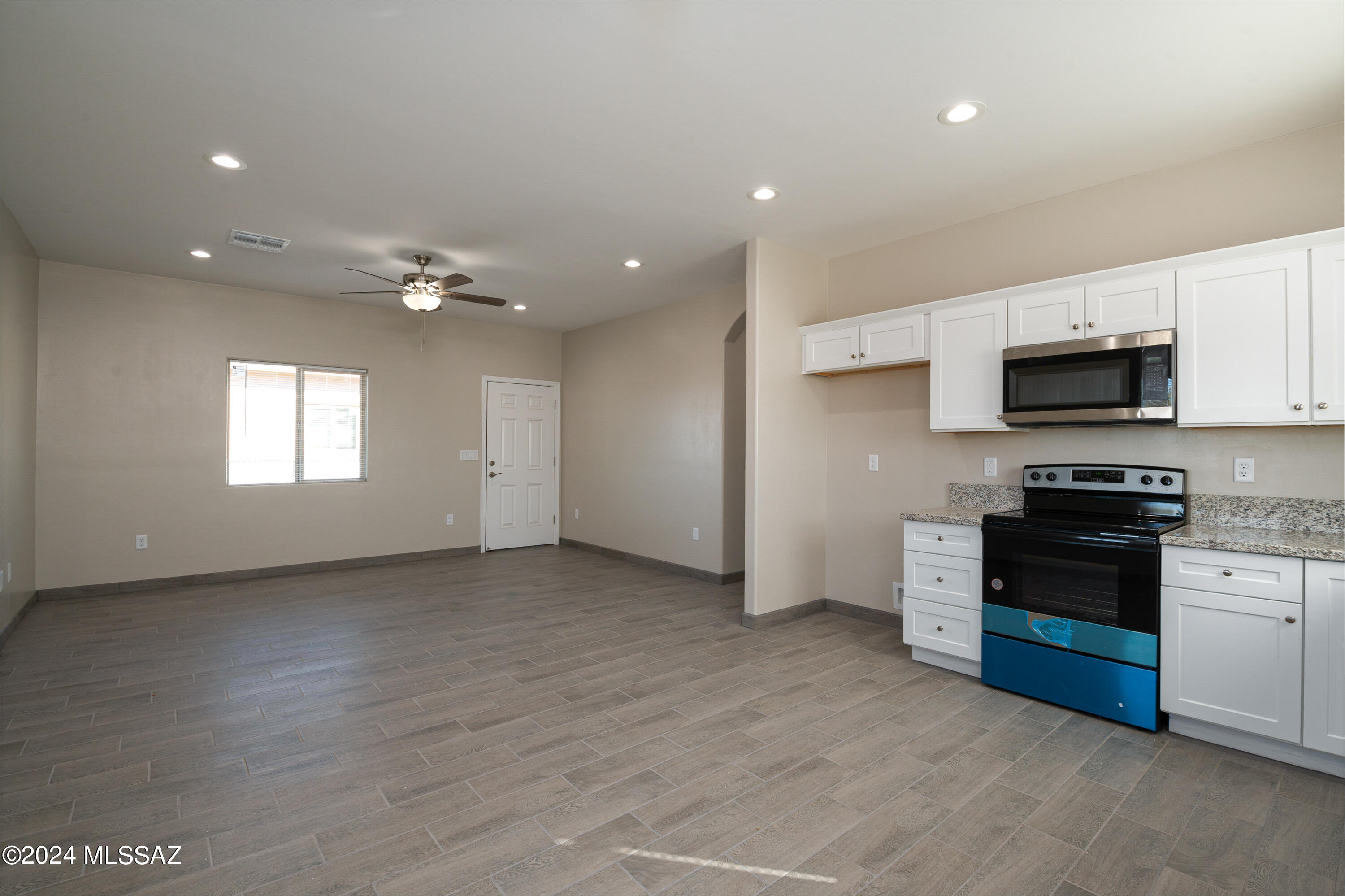 972 West Silverlake Road Tucson, AZ 85713 - Photo 6 of 26 Gallery Image 6